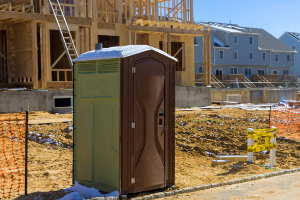 Porta potty delivery and setup in Rockland, ME